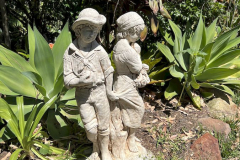 Diggers-Park-statue-of-children