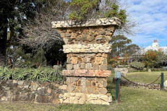 Tanilba-House-entrance-column-built-by-Henry-Halloran_result