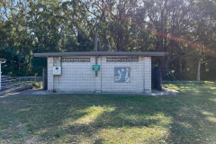 Tanilba-Park-toilet-shower-facilities